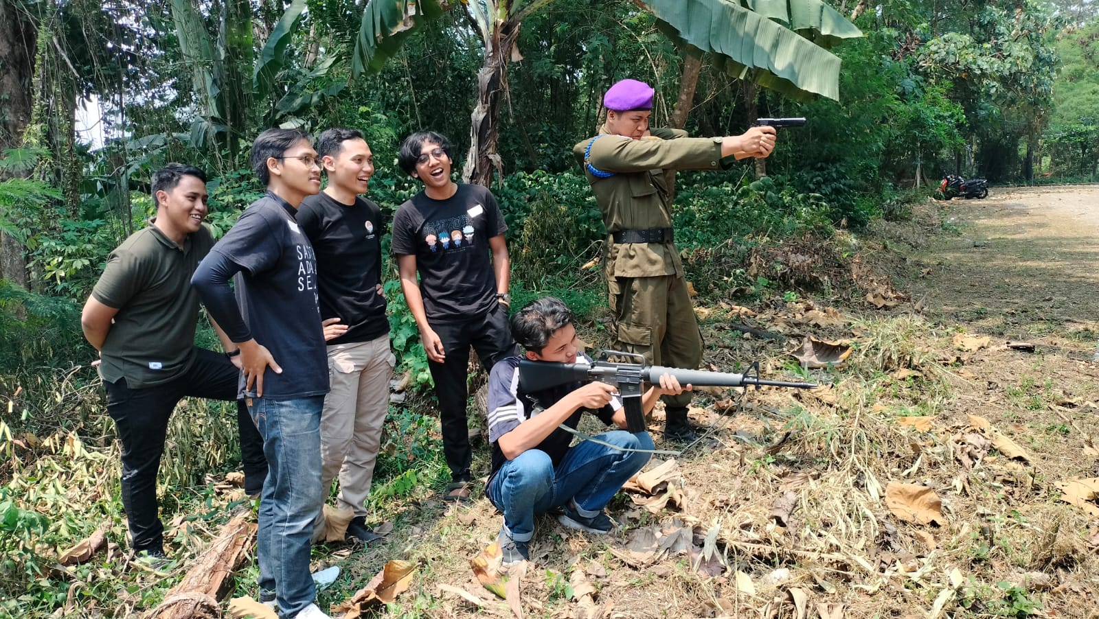 Dokumentasi Alumni Back to Barrack — Silaturahmi & Nostalgia Kebersamaan - Foto 8