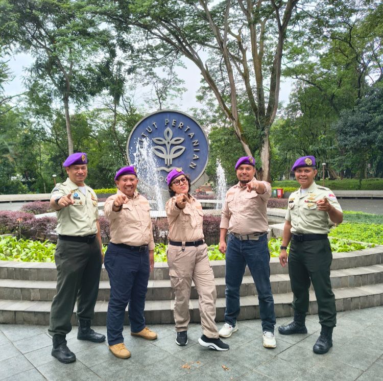 Dokumentasi Kegiatan Penyambutan Menwa Baru Pasca Diksar — Tradisi & Kehormatan Korps - Foto 11